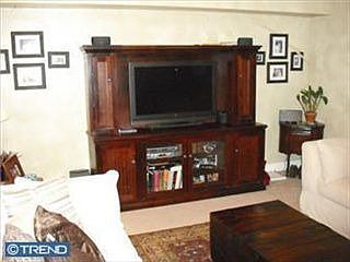 5th image of 4650 Essex Ct