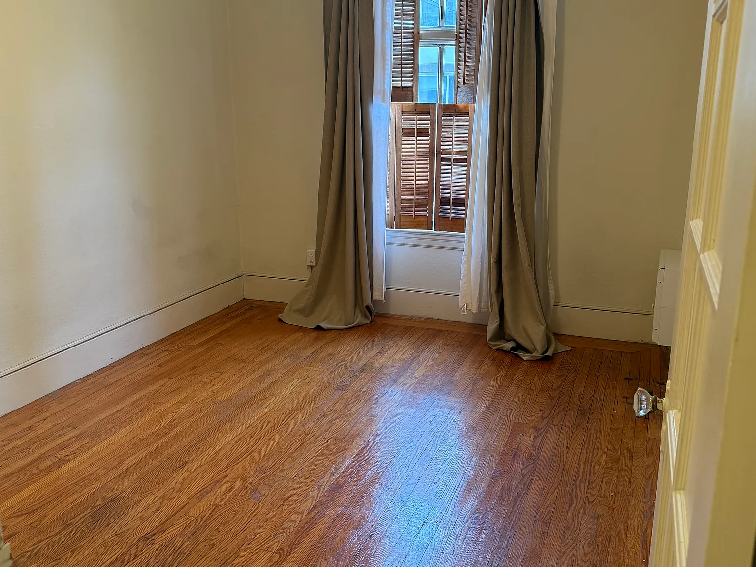 1 bed, 700 sqft, $3,900 — Photo 4