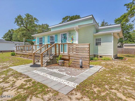 2nd image of 207 NE 72nd Street