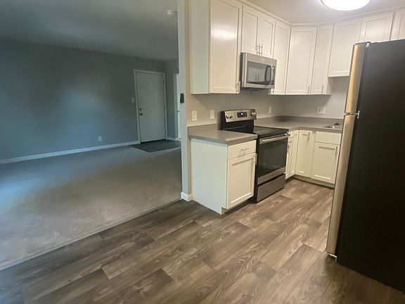 3rd image of 2217 Los Padres Blvd #15