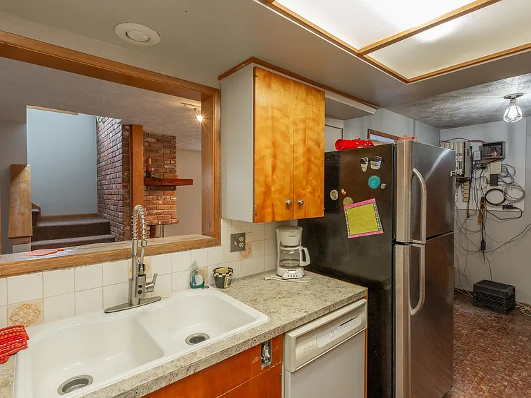 10623 E Montgomery Dr — Photo 18