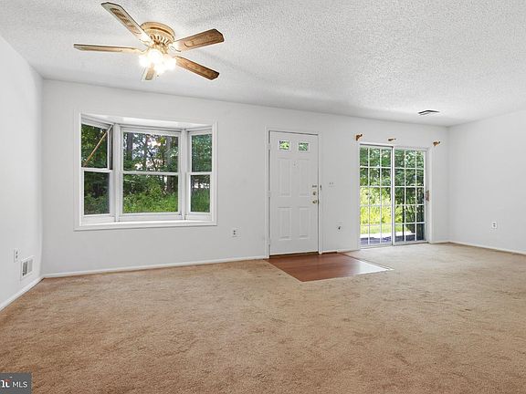 5th image of 67 Cheverny Ct