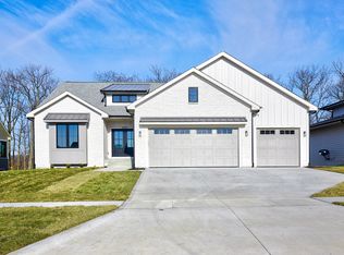 10953 Brookdale Dr, West Des Moines, IA 50266