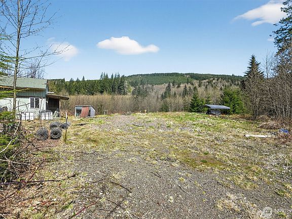 2nd image of 210 Bellicum Road