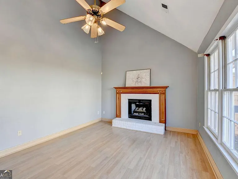 3945 Genoa Ct — Photo 31