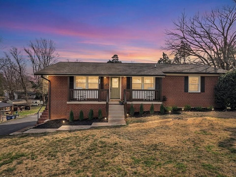 1st image of 105 Shady Dr