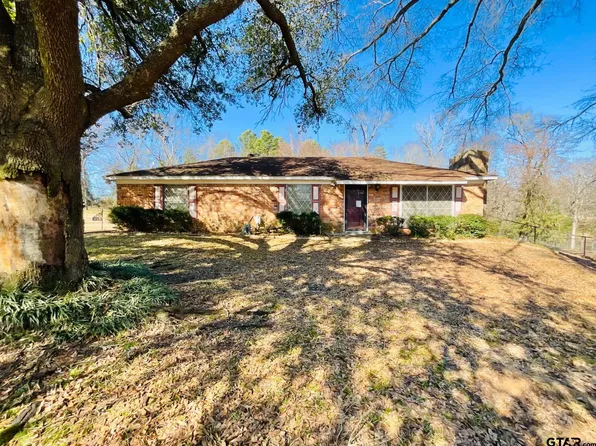 315 County Road 2108, Pittsburg, TX 75686