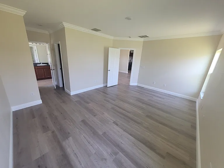 359 Ashlar Ct — Photo 6