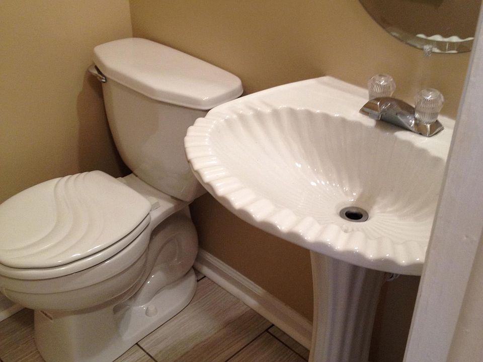 Downstairs half bath