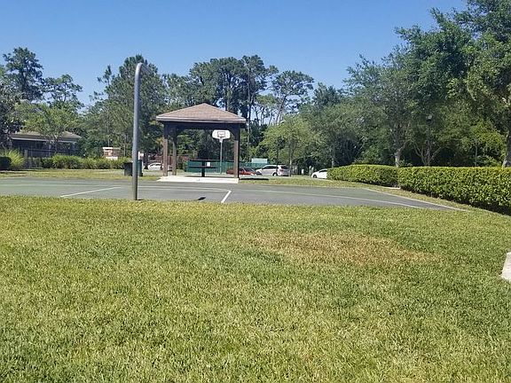 4th image of 1319 Broken Oak Dr #C