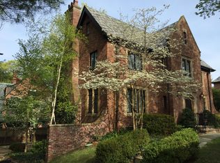 90 Carlton St, Brookline, MA 02446