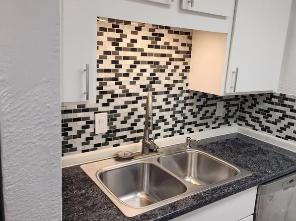 10047 Westpark Dr APT 50, Houston, TX 77042