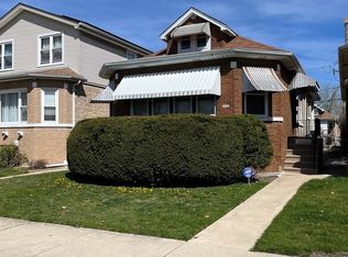 5940 W Roscoe St, Chicago, IL 60634