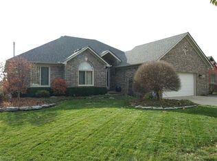 21730 Sabrina Dr, Macomb, MI 48044