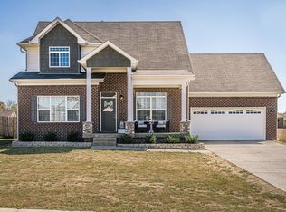 302 S Autumn Ridge Dr, Mount Washington, KY 40047