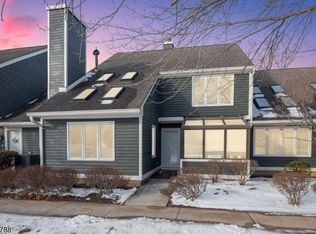 5 Village Dr, Basking Ridge, NJ 07920