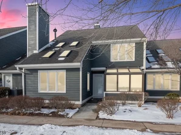 5 Village Dr, Bernards Twp., NJ 07920