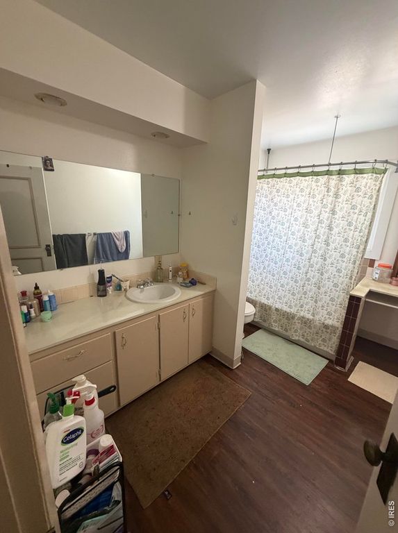 209 N Roosevelt Ave