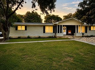 617 Cardinal Dr, Woodway, TX 76712