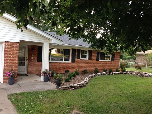 2nd image of 607 John F Kennedy Dr