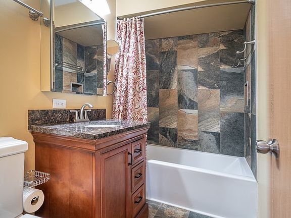 4th image of 1936 Canal St APT 3D