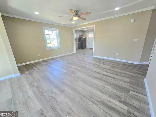 3 bed, 2.0 bath, 1412 sqft, $1,799 — Photo 3