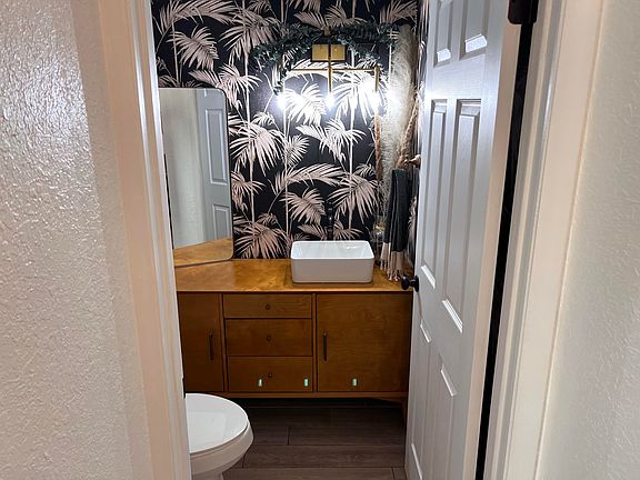 5th image of 502 Summerset Ct