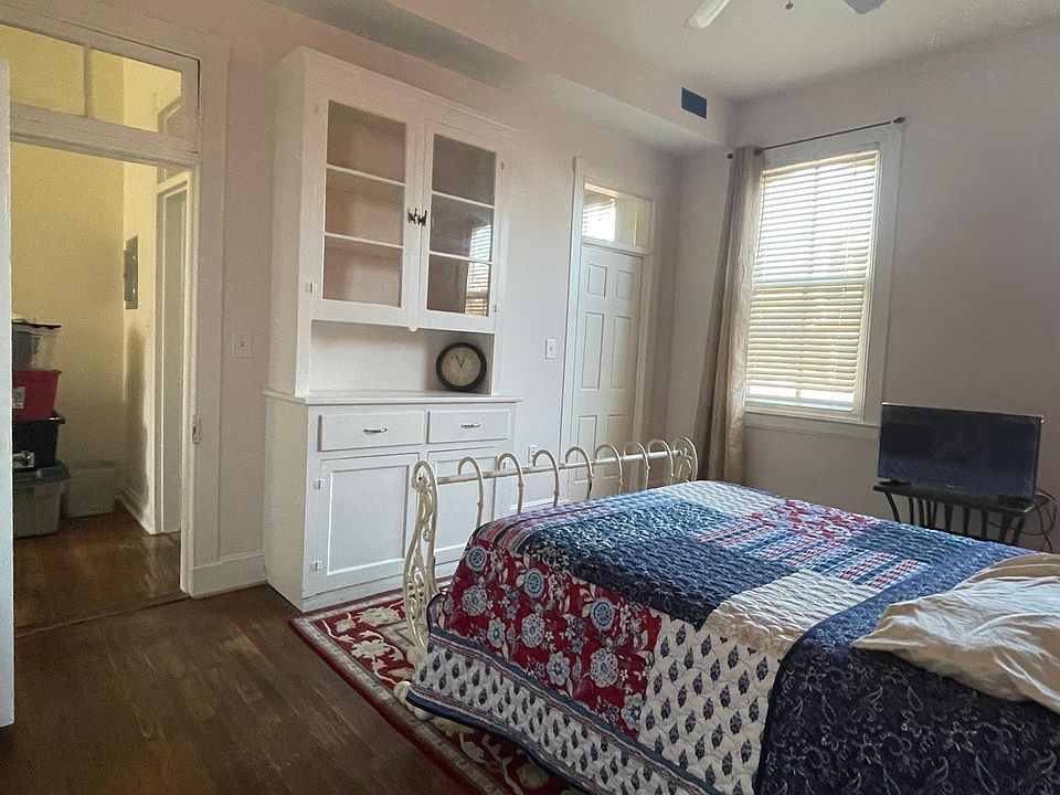 1st image of 1404 Park Ave