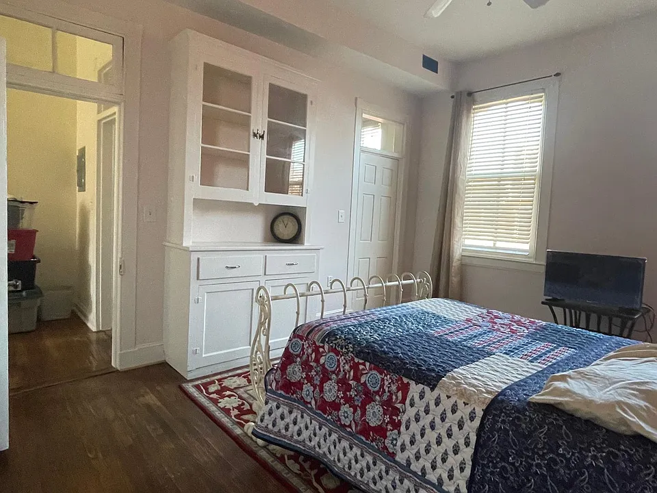 1404 Park Ave