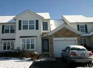 220 Park Ridge Dr, Easton, PA 18040