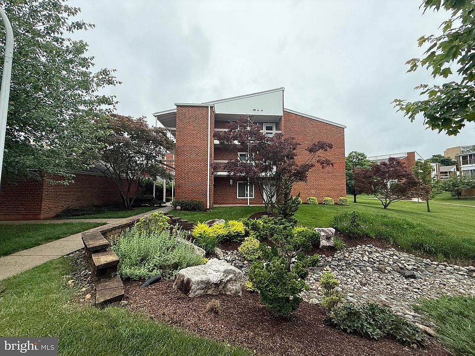 1st image of 15100 Glade Dr #11-3B