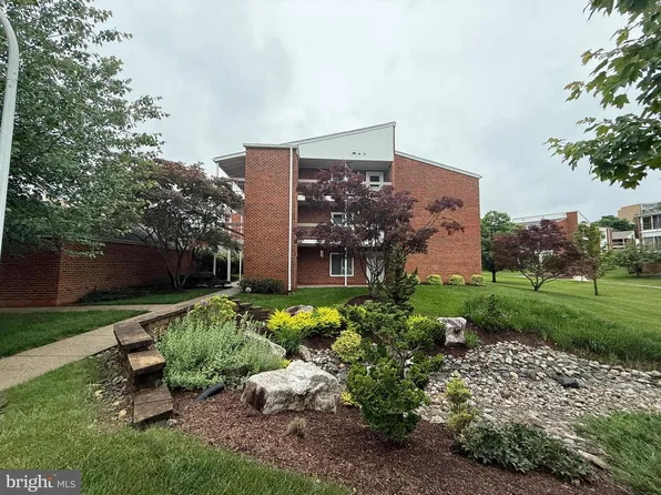 15100 Glade Dr #11, Silver Spring, MD 20906