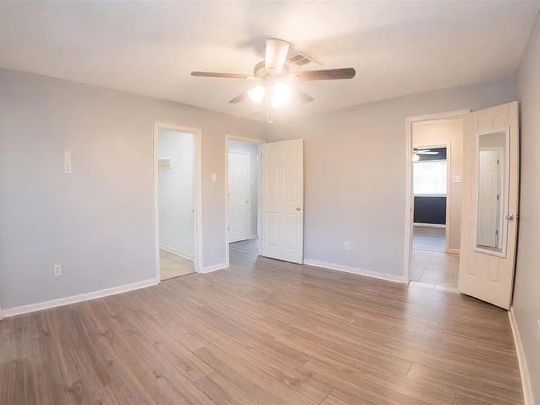 4904 Meadow Lark Ln — Photo 14