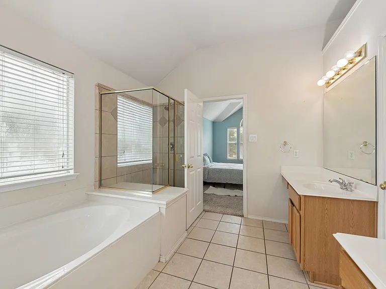 5909 Vineyard Ln — Photo 14
