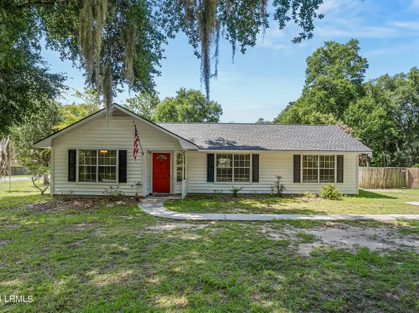 41 Lucy Creek Dr, Beaufort, SC 29907
