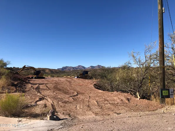 1057 Oso Ct #100, Rio Rico, AZ 85648