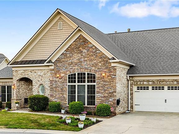 2nd image of 4002 Mulligan Cir