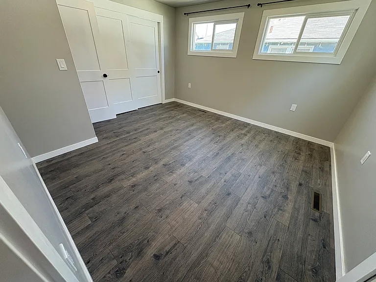 224 N Walker St — Photo 7