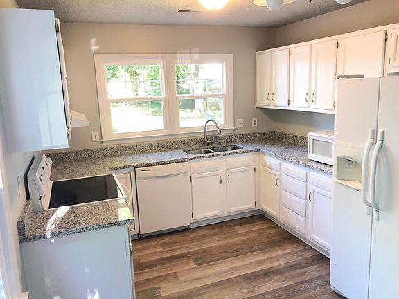 NEW KITCHEN + NEW WINDOWS
