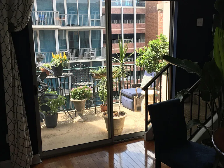 300 W 5th St #635 — Photo 9