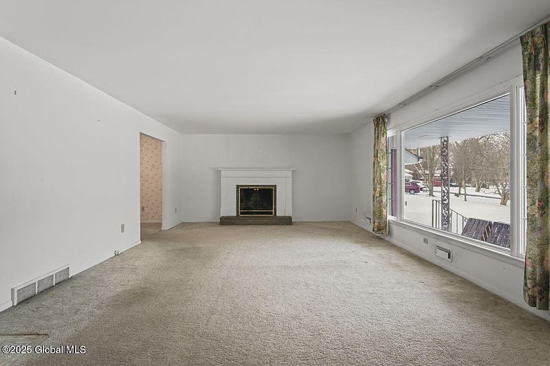 3rd image of 2528 Peters Lane
