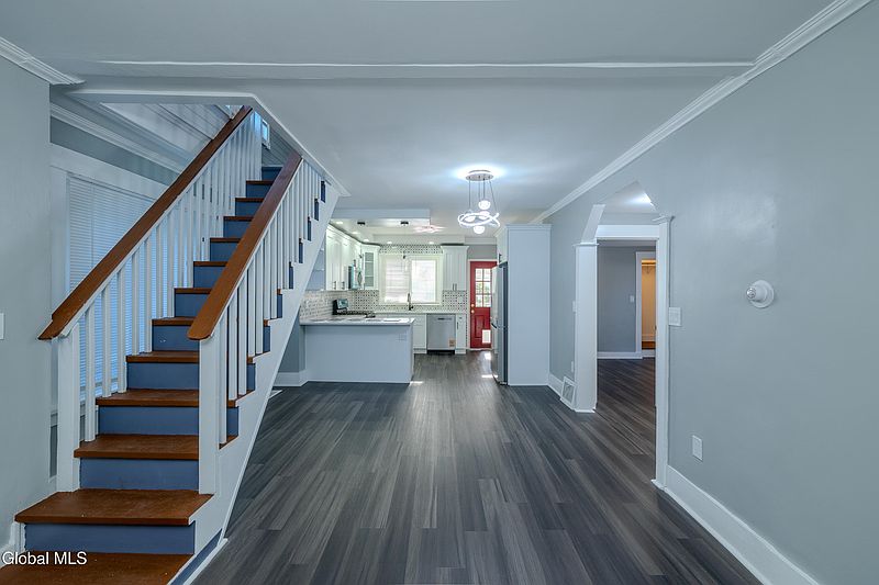 3rd image of 844 Harrison Avenue