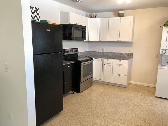 3rd image of 839 102nd Ave N Unit A