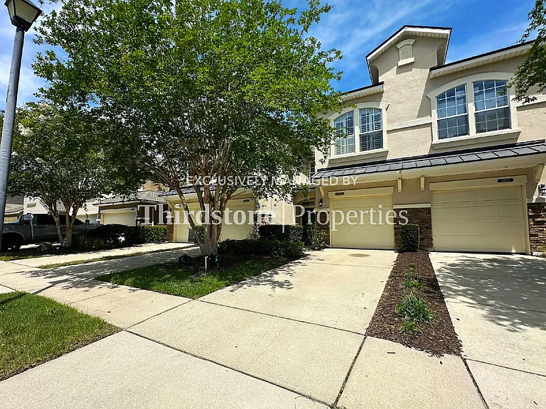6131 Bartram Village Dr — Photo 17