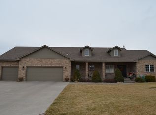 2901 Castlewood Pl, Garden City, KS 67846