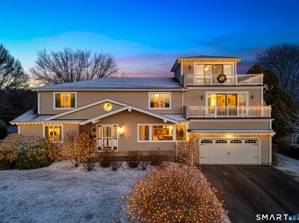 224 Neptune Drive, Groton, CT 06340