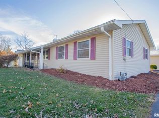 1631 Lake St, Kewanee, IL 61443