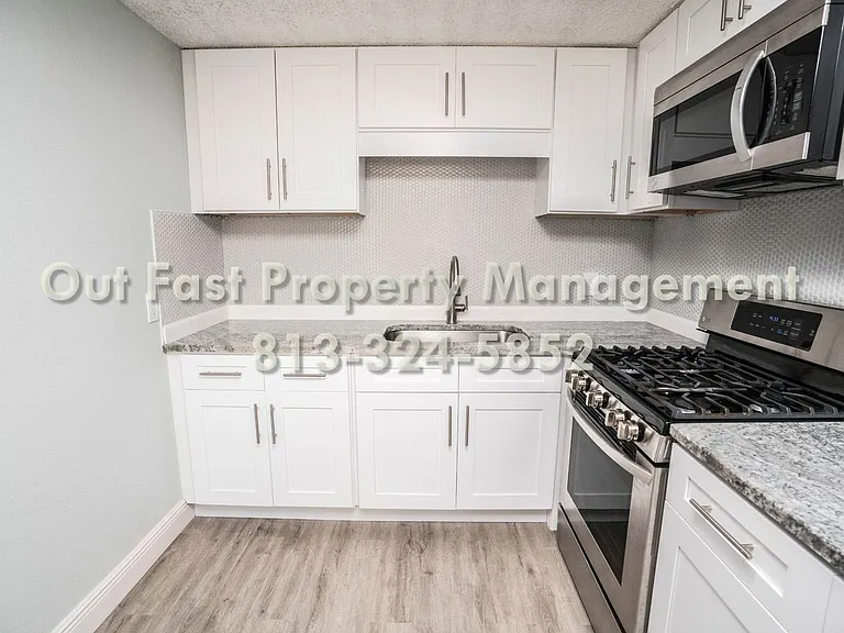 2323 12th St S #1 — Photo 11