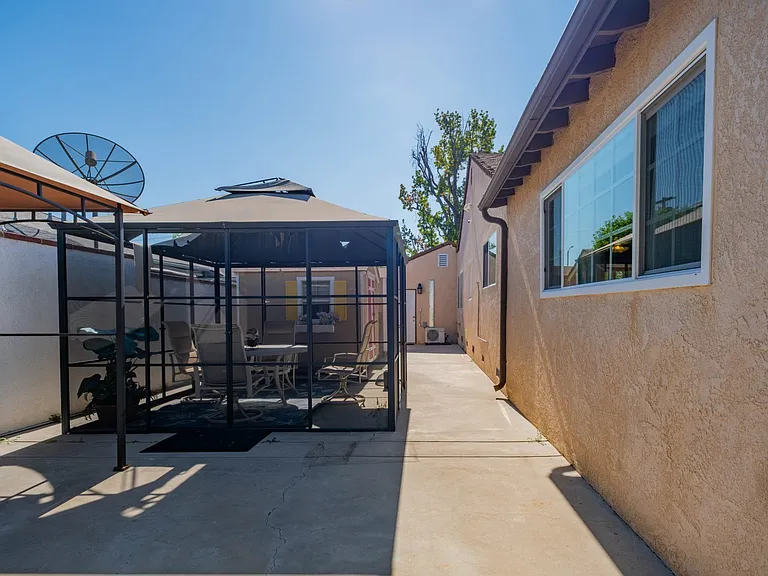 8538 Remick Ave — Photo 27