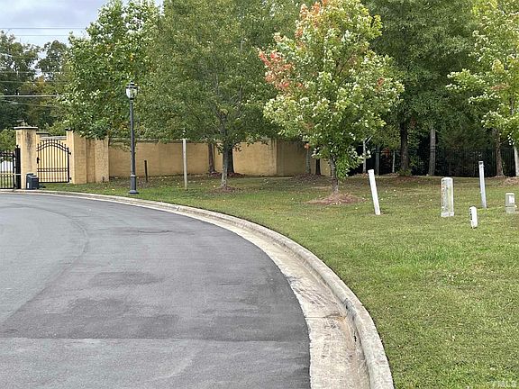 3rd image of 32 Al Acqua Dr